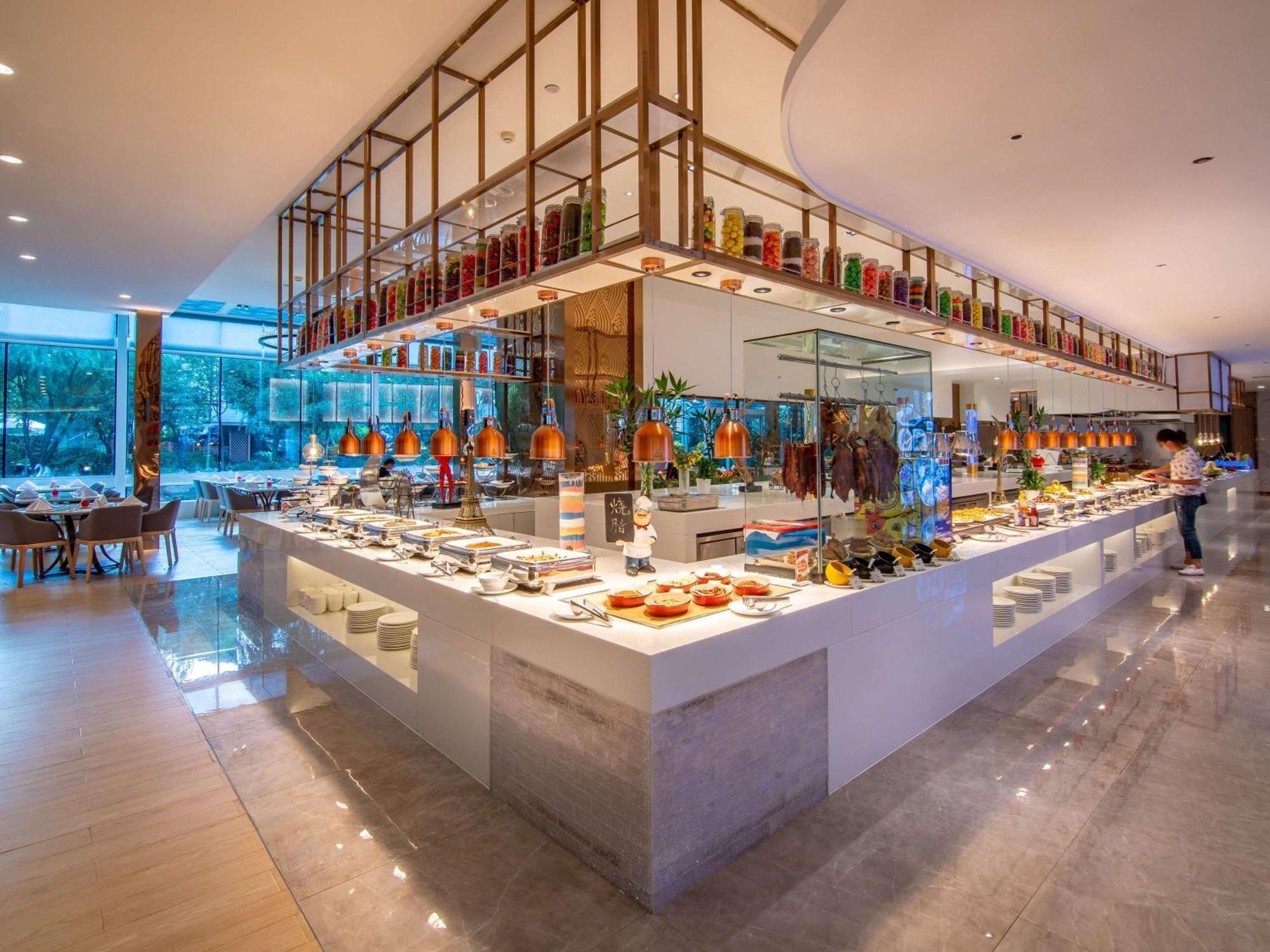 Pullman Guiyang Hotel Гуейян Екстериор снимка